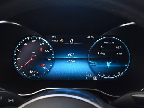 Used 2022 Mercedes-Benz GLC 300 4MATIC w/ AMG Line image 28