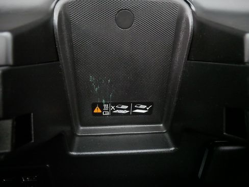 Used 2024 Chevrolet Silverado 1500 LTZ AWD/4WD image 32