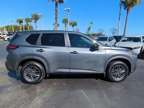 Used 2021 Nissan Rogue S image 3