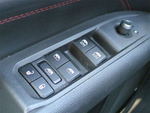 Used 2023 Jeep Compass Trailhawk image 22