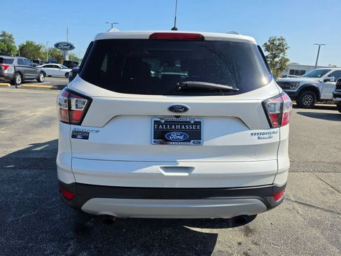 Used 2017 Ford Escape Titanium w/ Equipment Group 301A AWD/4WD image 10