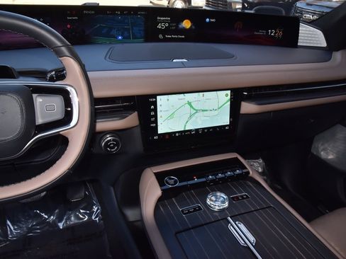 Certified 2025 Lincoln Navigator Black Label image 30