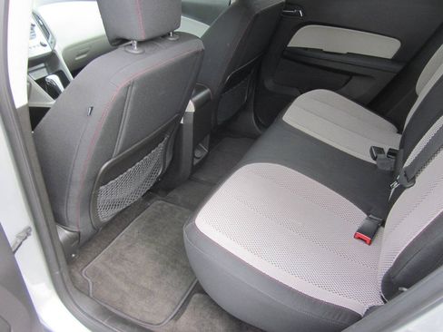 Used 2011 Chevrolet Equinox LT w/ Driver Convenience Package FWD image 18