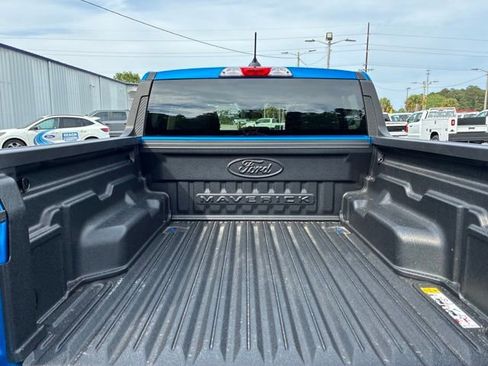 Used 2025 Ford Maverick XL w/ Equipment Group 102A AWD/4WD image 17
