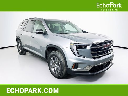 Used 2025 GMC Acadia Elevation image 1