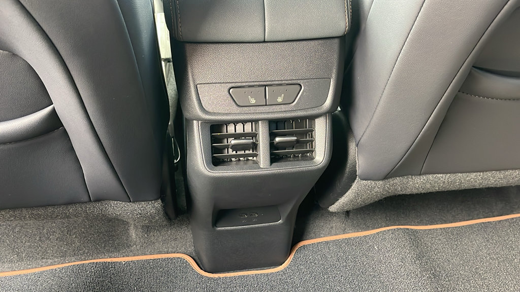 New 2027 GMC Terrain AT4 w/ Convenience Package III AWD/4WD image 18