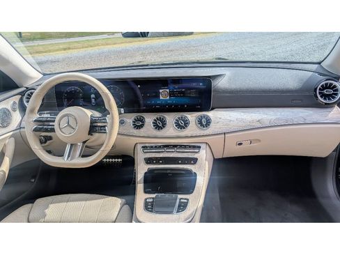 Used 2022 Mercedes-Benz E 450 4MATIC Coupe image 28