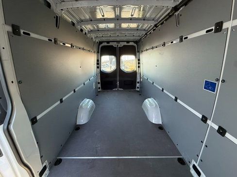 New 2025 Mercedes-Benz Sprinter 2500 image 24