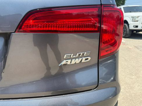 Used 2016 Honda Pilot Elite image 11