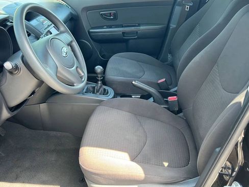 Used 2011 Kia Soul FWD image 10
