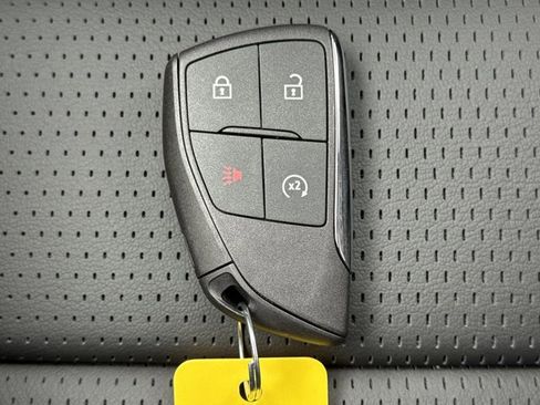 New 2026 GMC Canyon Denali image 24