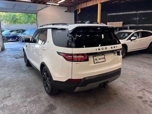 Used 2018 Land Rover Discovery HSE AWD/4WD image 5