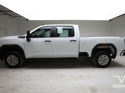 Used 2025 GMC Sierra 2500 Pro AWD/4WD image 2