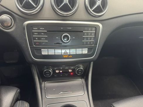 Used 2018 Mercedes-Benz CLA 250 image 37