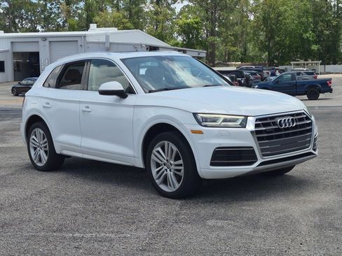Used 2018 Audi Q5 2.0T Premium Plus w/ Premium Plus Package AWD/4WD image 3