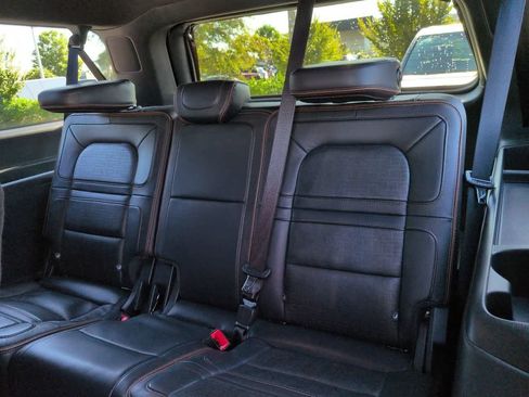 Used 2022 Lincoln Navigator L Black Label AWD/4WD image 13