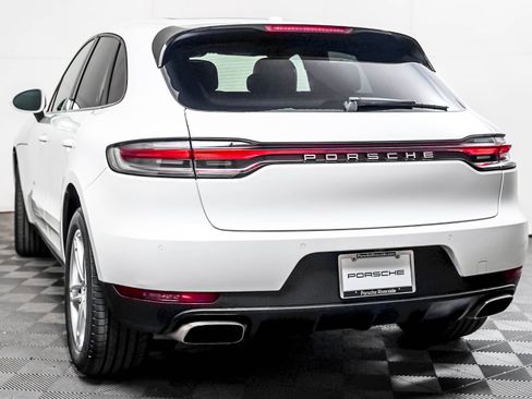Certified 2020 Porsche Macan AWD/4WD image 3