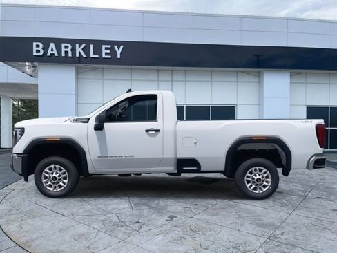 New 2025 GMC Sierra 2500 Pro w/ Convenience Package RWD image 4
