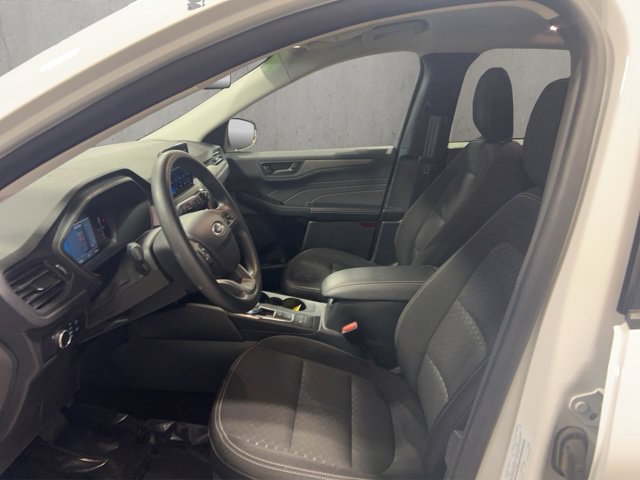 Certified 2025 Ford Escape Active AWD/4WD image 7