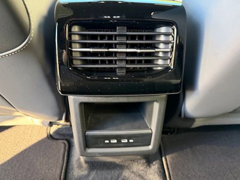 New 2026 Volkswagen ID.4 Pro image 22