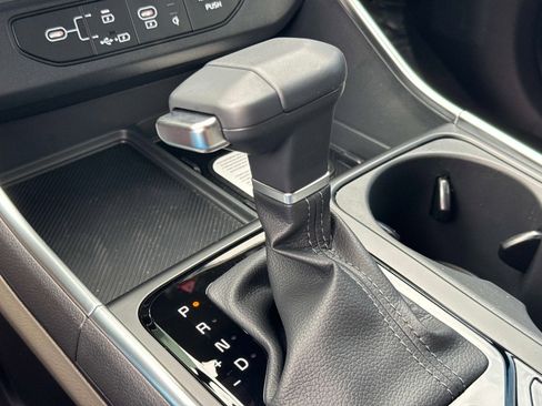 New 2026 Kia Carnival EX image 24