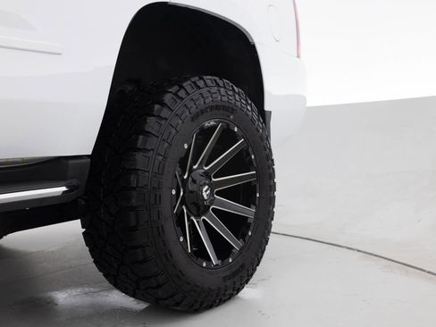 Used 2017 Chevrolet Tahoe Premier image 20