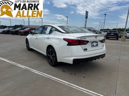 Used 2025 Nissan Altima 2.5 SR AWD/4WD image 4
