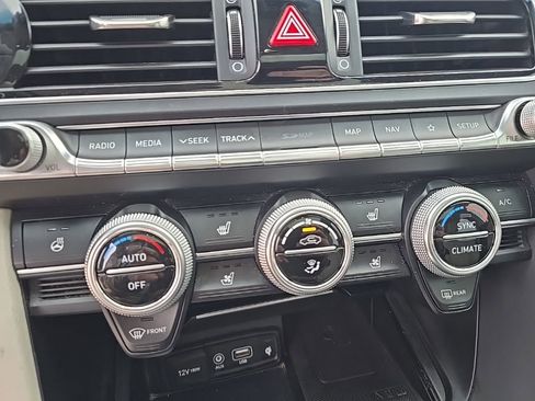 Used 2019 Genesis G70 3.3T Advanced w/ Elite Package image 11