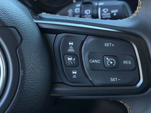 Used 2024 Jeep Wrangler Unlimited Sport AWD/4WD image 28