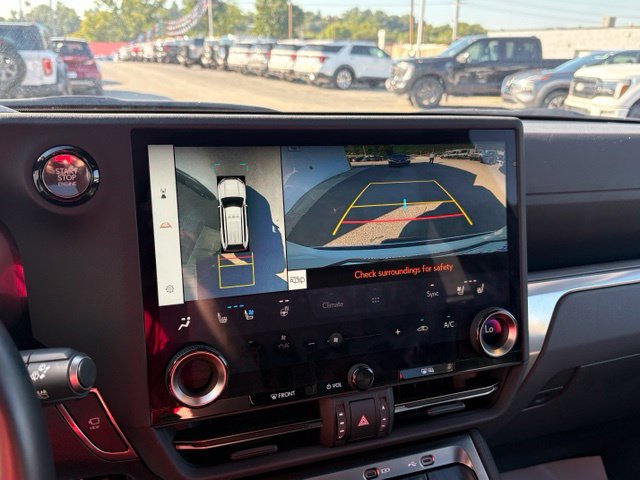 Used 2024 Lexus GX 550 AWD/4WD image 5