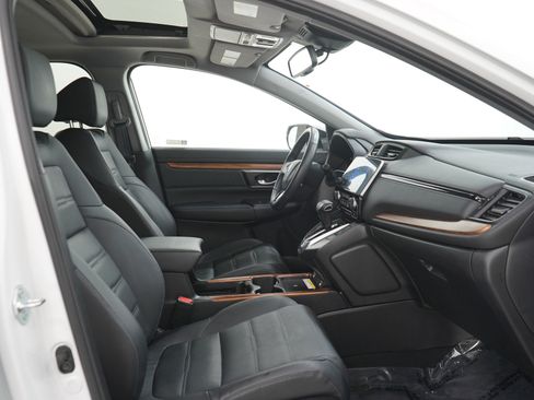 Used 2022 Honda CR-V Touring image 11
