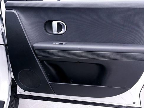 Used 2024 Hyundai Ioniq 5 SEL RWD image 35