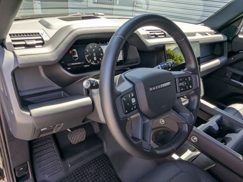 Used 2026 Land Rover Defender 130 S AWD/4WD image 16