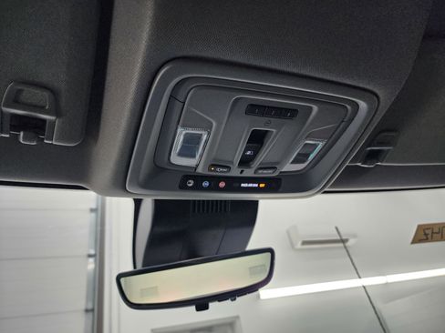 Used 2024 Chevrolet Silverado 3500 LTZ w/ LTZ Convenience Package image 12