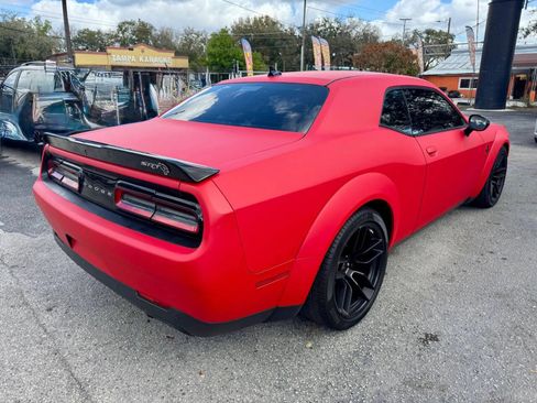 Used 2019 Dodge Challenger SRT Hellcat image 4