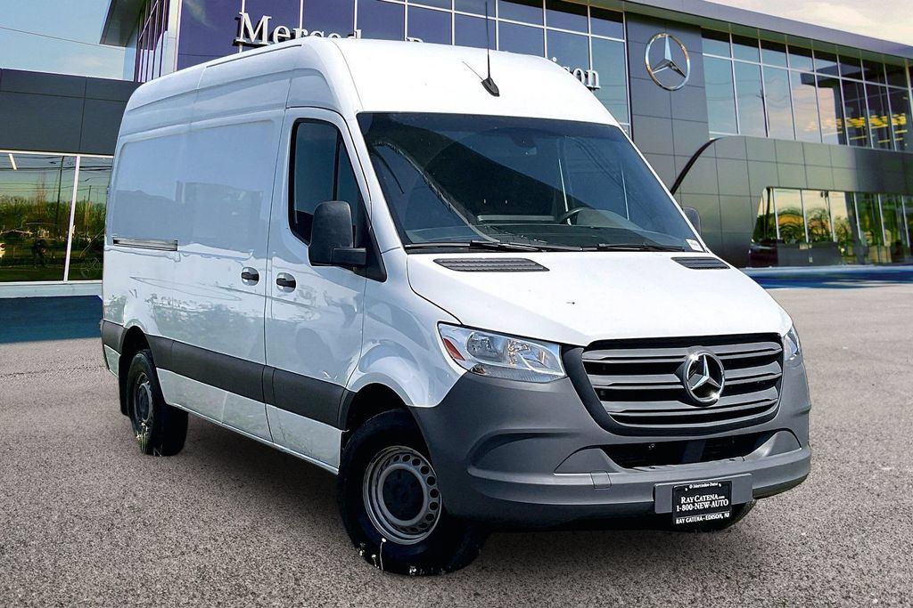 Used 2023 Mercedes-Benz Sprinter 2500 image 1