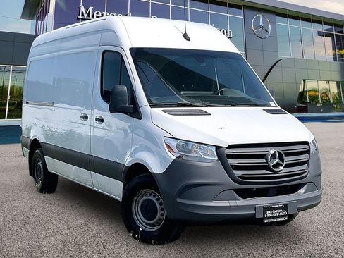 Used 2023 Mercedes-Benz Sprinter 2500 image 1