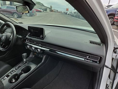 Used 2024 Honda Civic Sport image 13