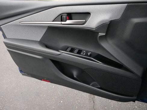 Used 2026 Toyota Camry LE image 27