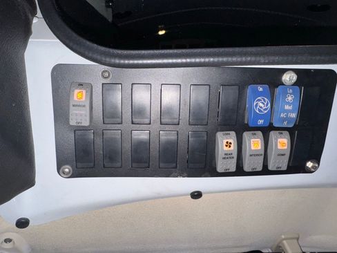 Used 2005 Chevrolet Express 3500 w/ School Bus Package image 30