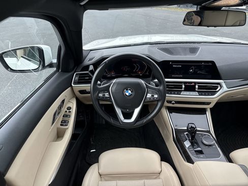 Used 2022 BMW 330i xDrive Sedan w/ Driving Assistance Package AWD/4WD image 16