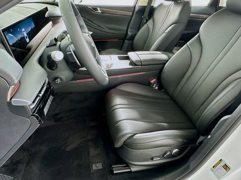 New 2025 Genesis G80 2.5T Advanced image 9