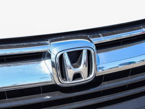 Used 2019 Honda CR-V LX image 13