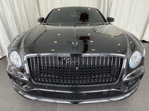 Used 2024 Bentley Flying Spur V8 AWD/4WD image 6