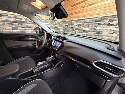 Used 2023 Chevrolet TrailBlazer LT w/ Convenience Package AWD/4WD image 15