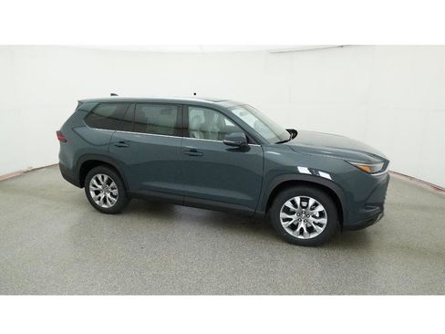 New 2026 Toyota Grand Highlander Limited image 12