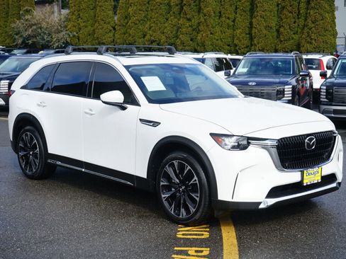 Used 2024 MAZDA CX-90 Plug-In Hybrid w/ Premium Pkg AWD/4WD image 3