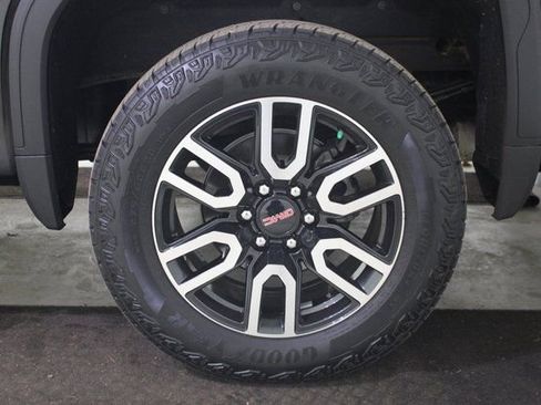 Used 2021 GMC Sierra 1500 AT4 image 28