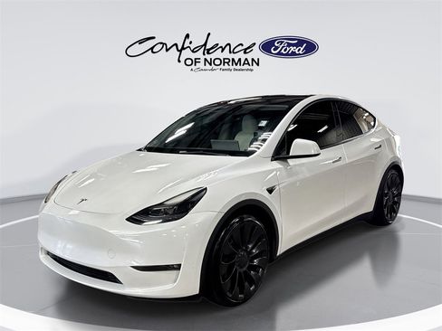 Used 2023 Tesla Model Y Performance image 1