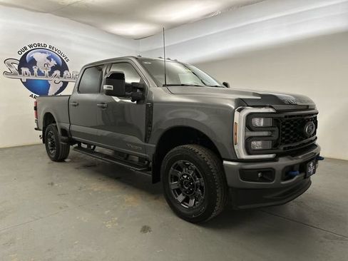 Used 2024 Ford F250 Lariat w/ Sport Appearance Package AWD/4WD image 11